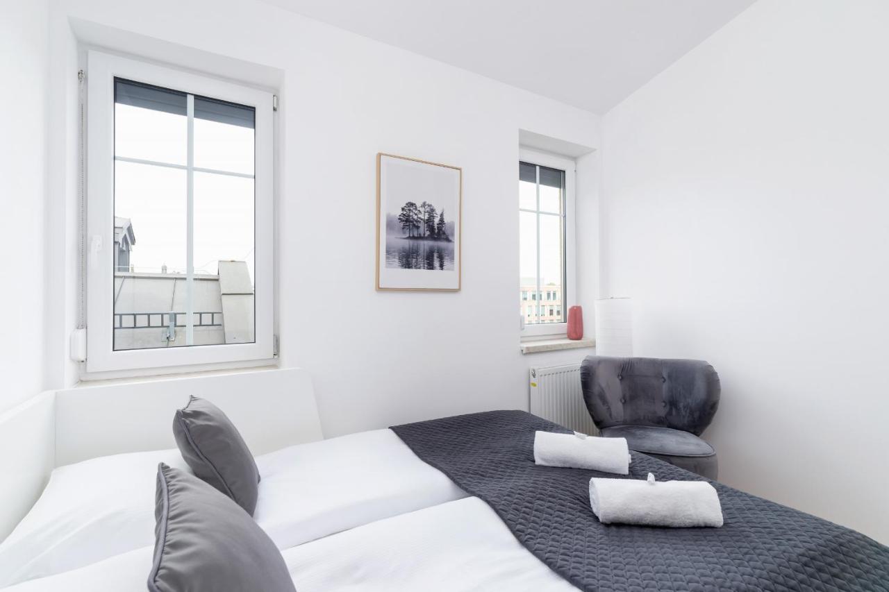 Radziwillowska Apartment Cracow Planty By Noclegi Renters Краков Экстерьер фото