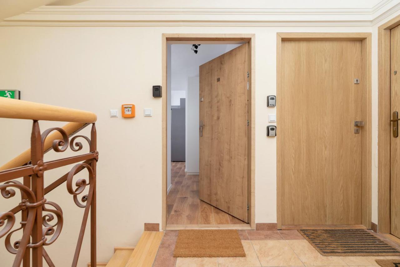 Radziwillowska Apartment Cracow Planty By Noclegi Renters Краков Экстерьер фото